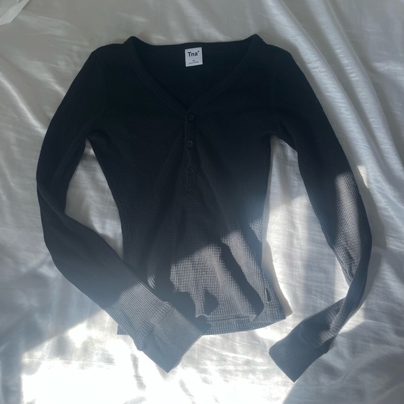 TNA Homestrech Henley Top - Picture 2 of 3